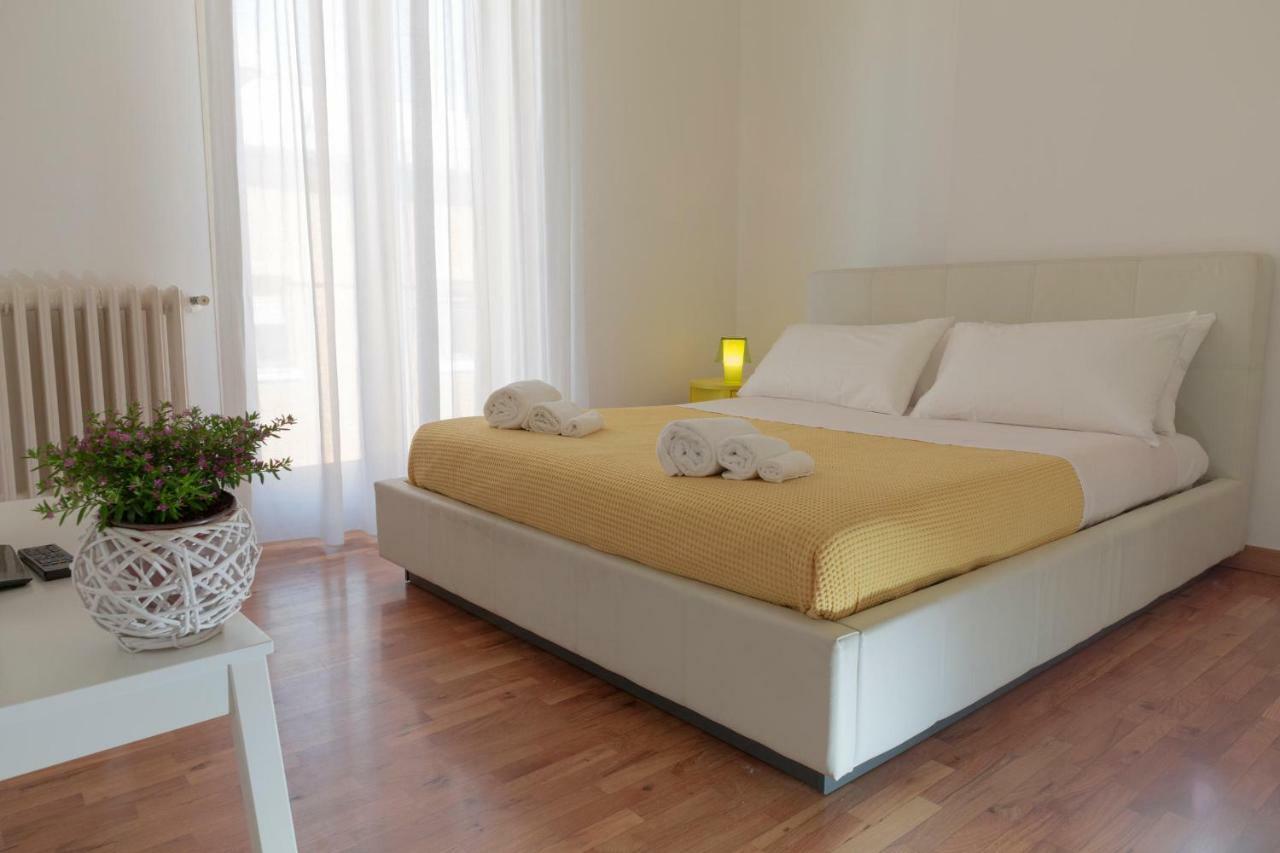 La Casa Di Abbi Appartement Lecce Buitenkant foto