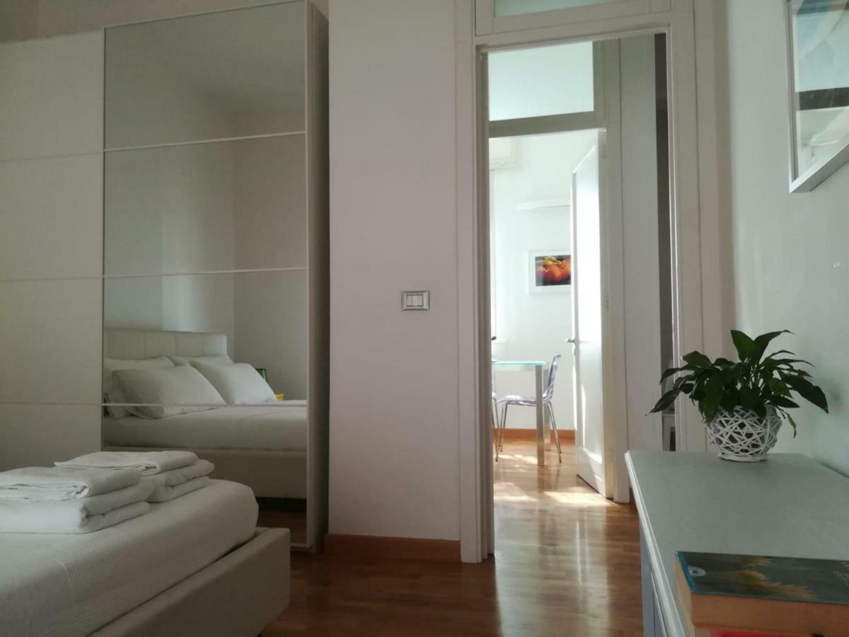 La Casa Di Abbi Appartement Lecce Buitenkant foto